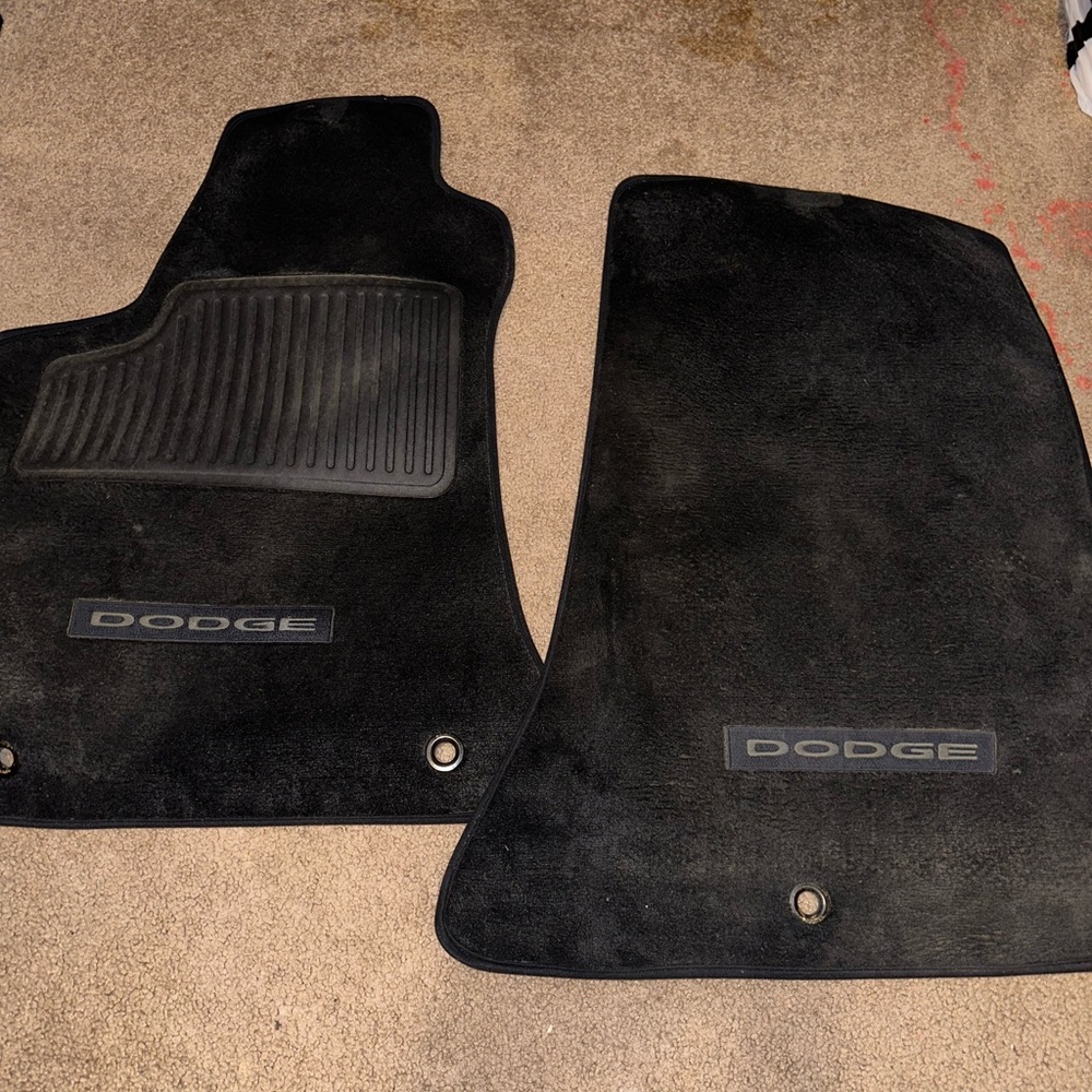 Dodge floor mats driver n passenger side